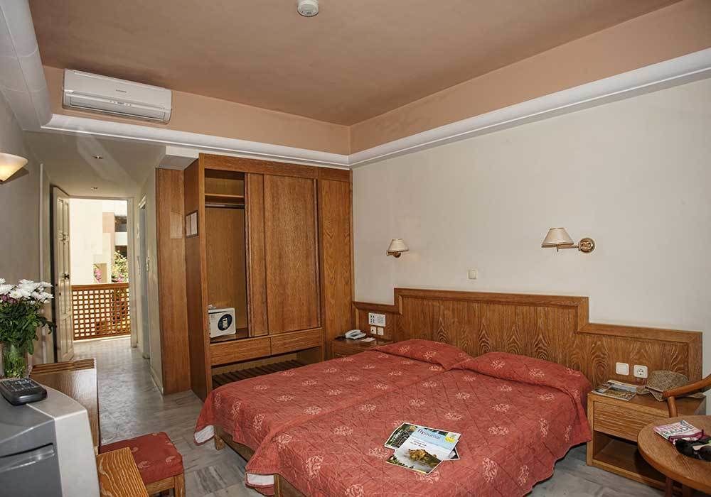 העיירה רתימנו Anita Beach Hotel- Adults Only מראה חיצוני תמונה