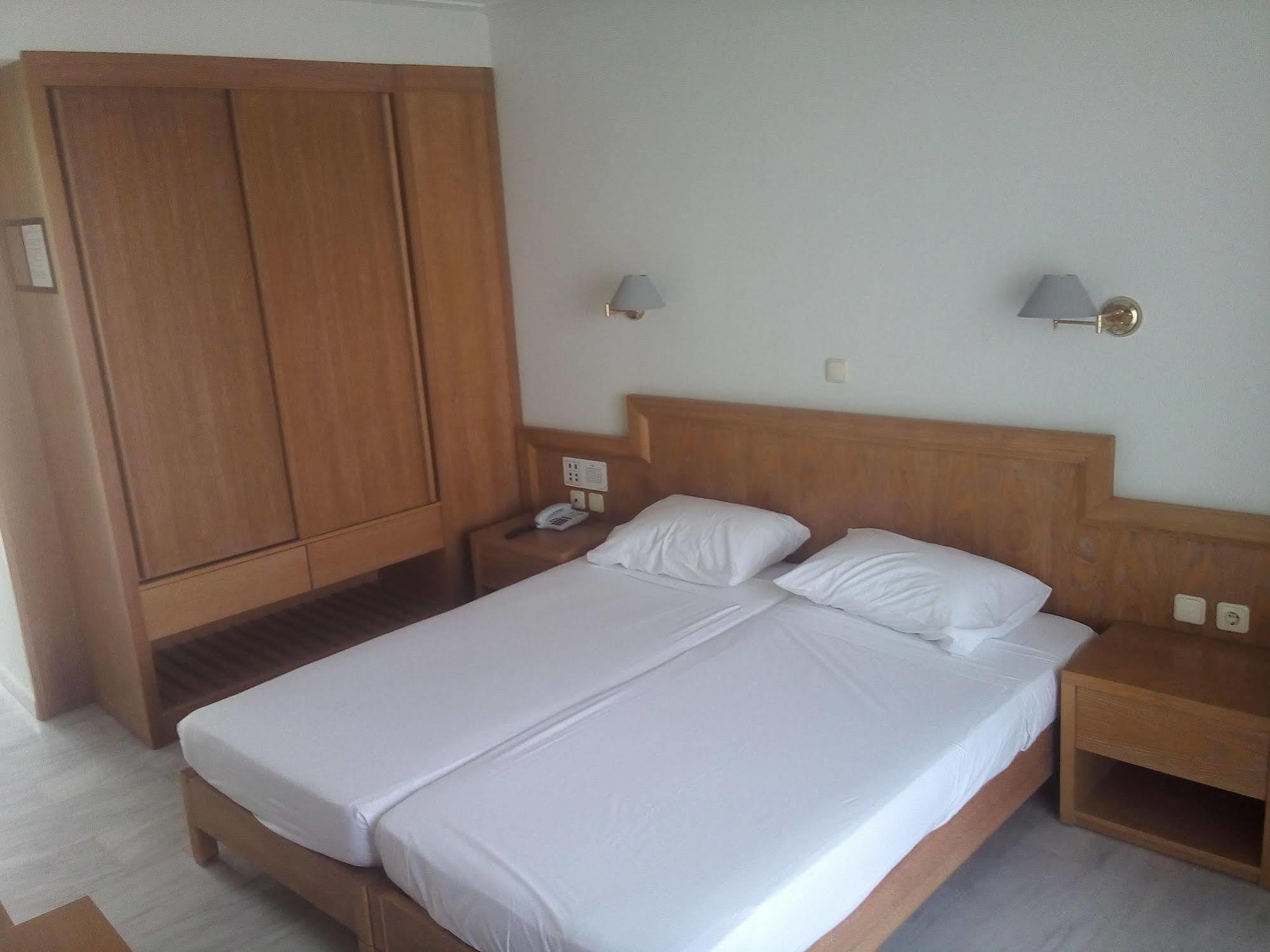 העיירה רתימנו Anita Beach Hotel- Adults Only מראה חיצוני תמונה