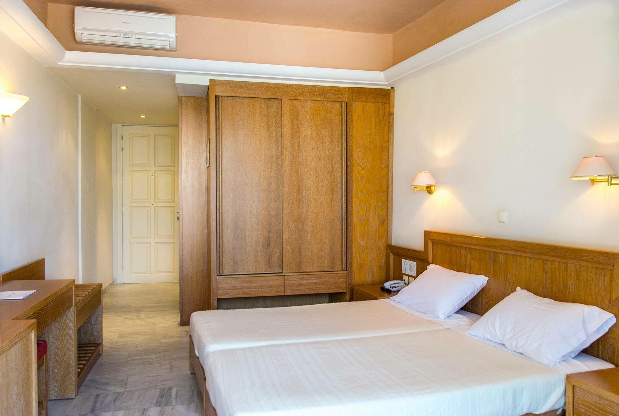 העיירה רתימנו Anita Beach Hotel- Adults Only מראה חיצוני תמונה